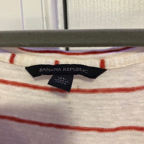 Banana Republic Tee - Picture 3 of 4